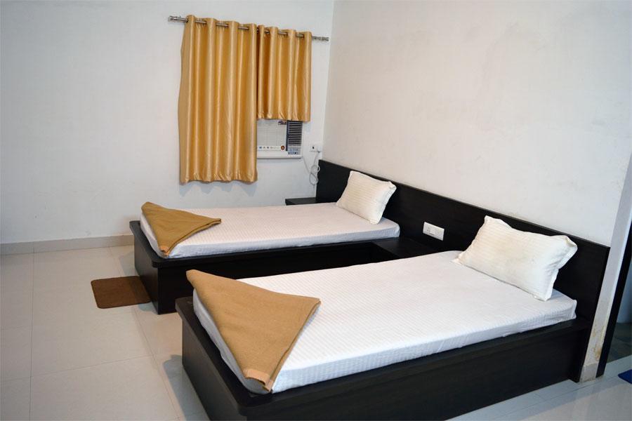 Hotel Nagina Palace Bodh Gaya Exterior foto