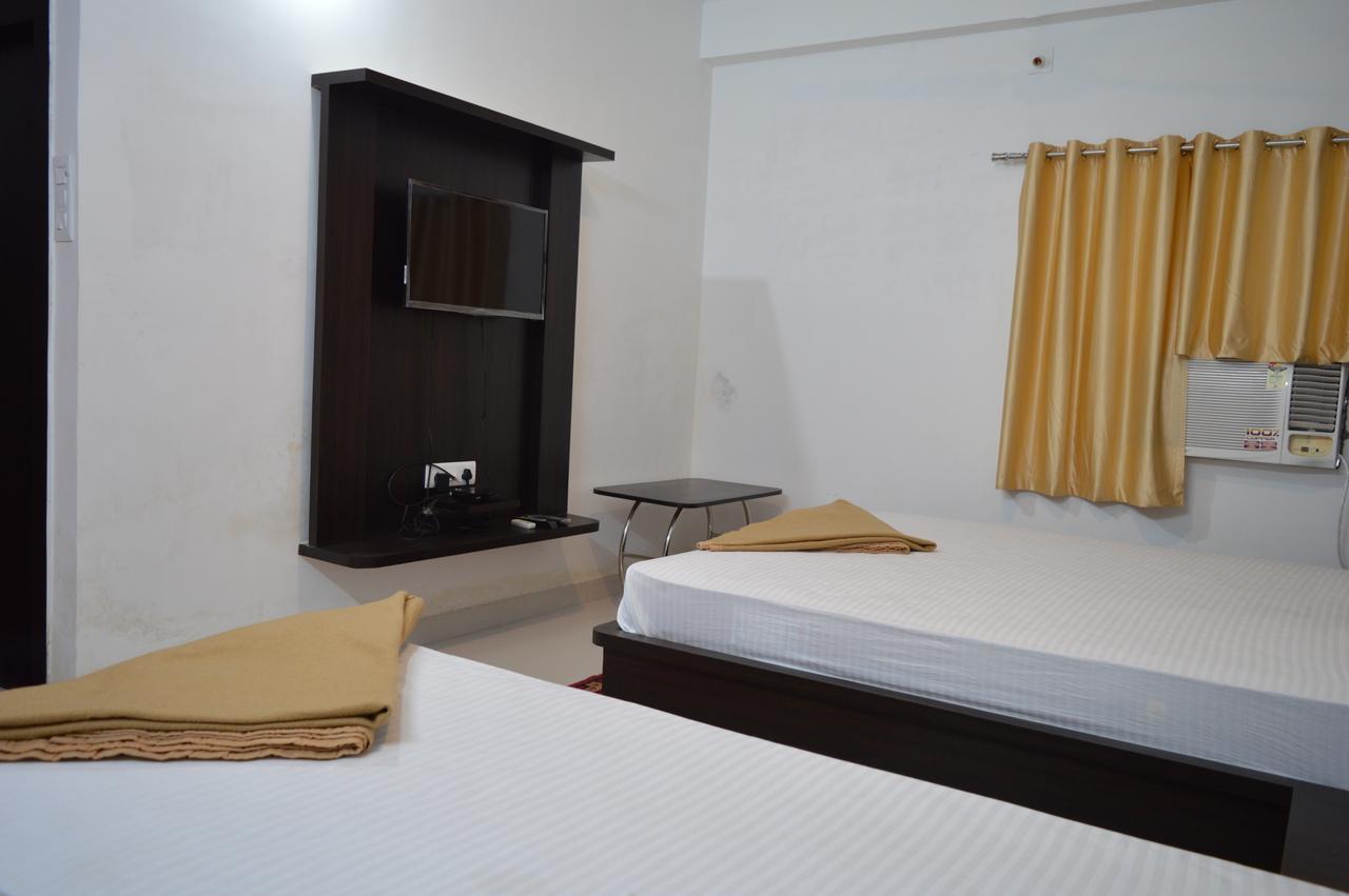Hotel Nagina Palace Bodh Gaya Exterior foto